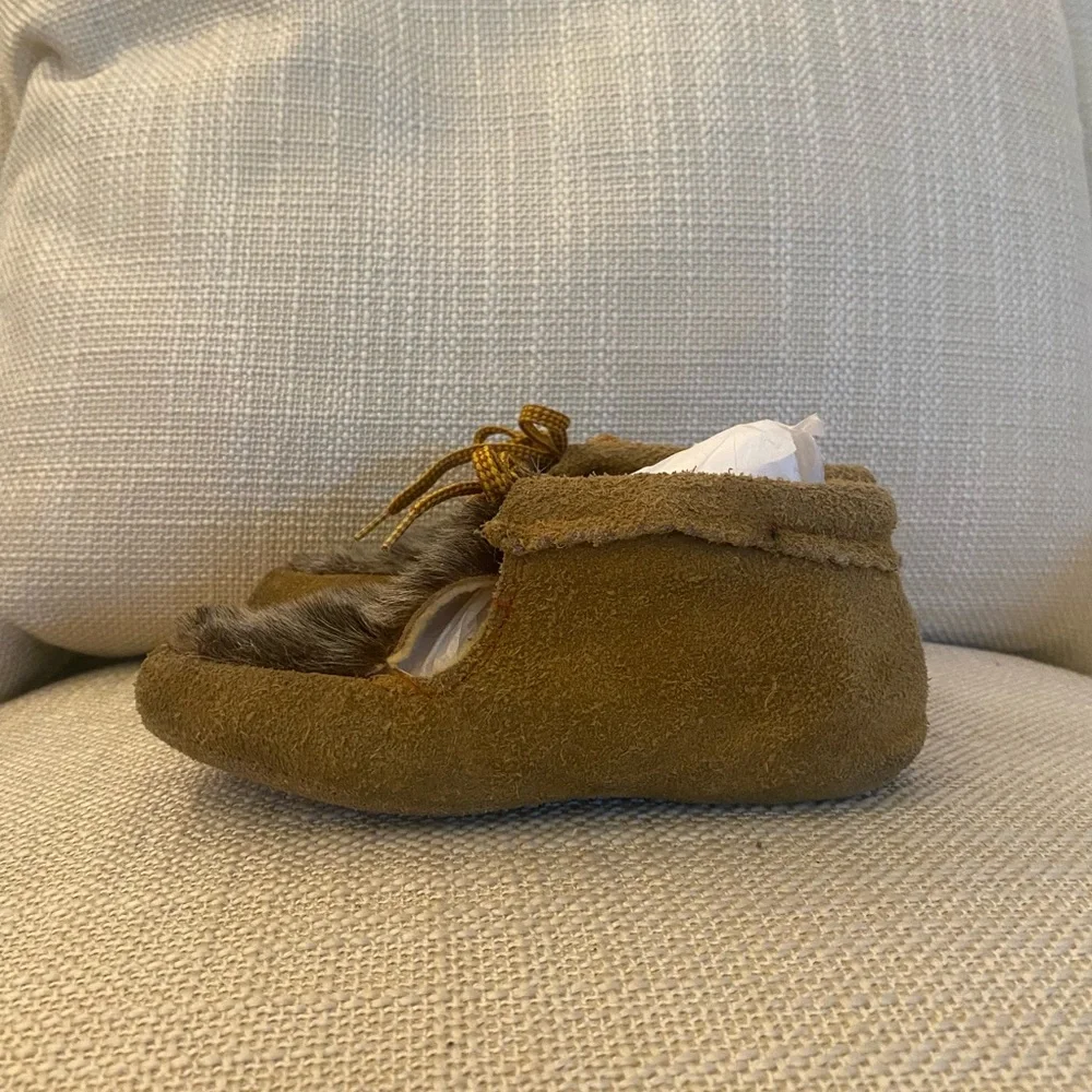 Handmade Kids Fur ans Suede Mocossins / Tan and Brown /Tie/ Custom /Size 12